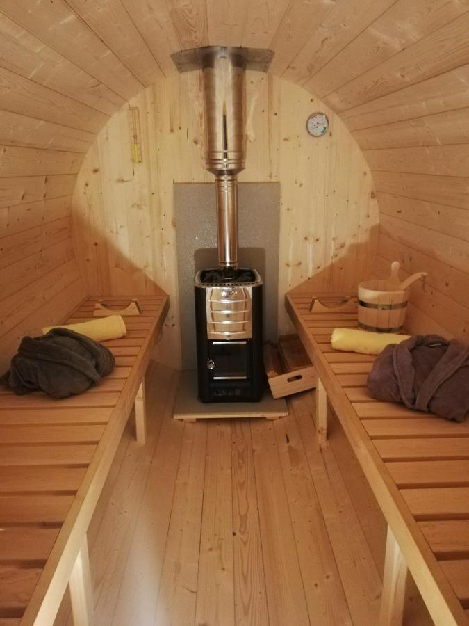 Pod Orehom Drvena Kuca I Sauna Krapina Buitenkant foto